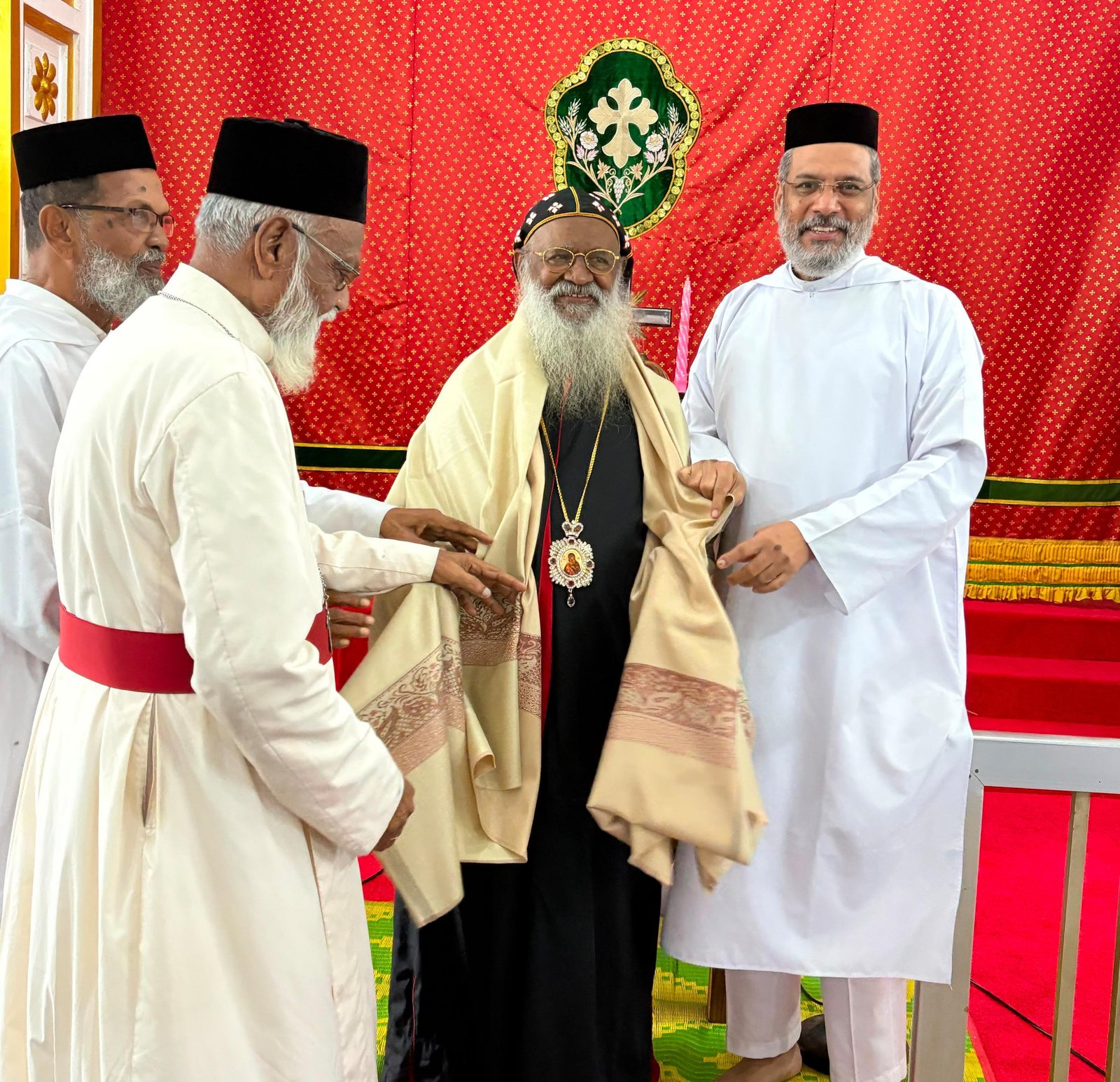 ആശുപത്രികളിൽ എത്തുന്നവരെ അതിഥികളായി സ്വീകരിക്കണം: ജസ്റ്റിസ് ദേവൻ രാമചന്ദ്രൻ