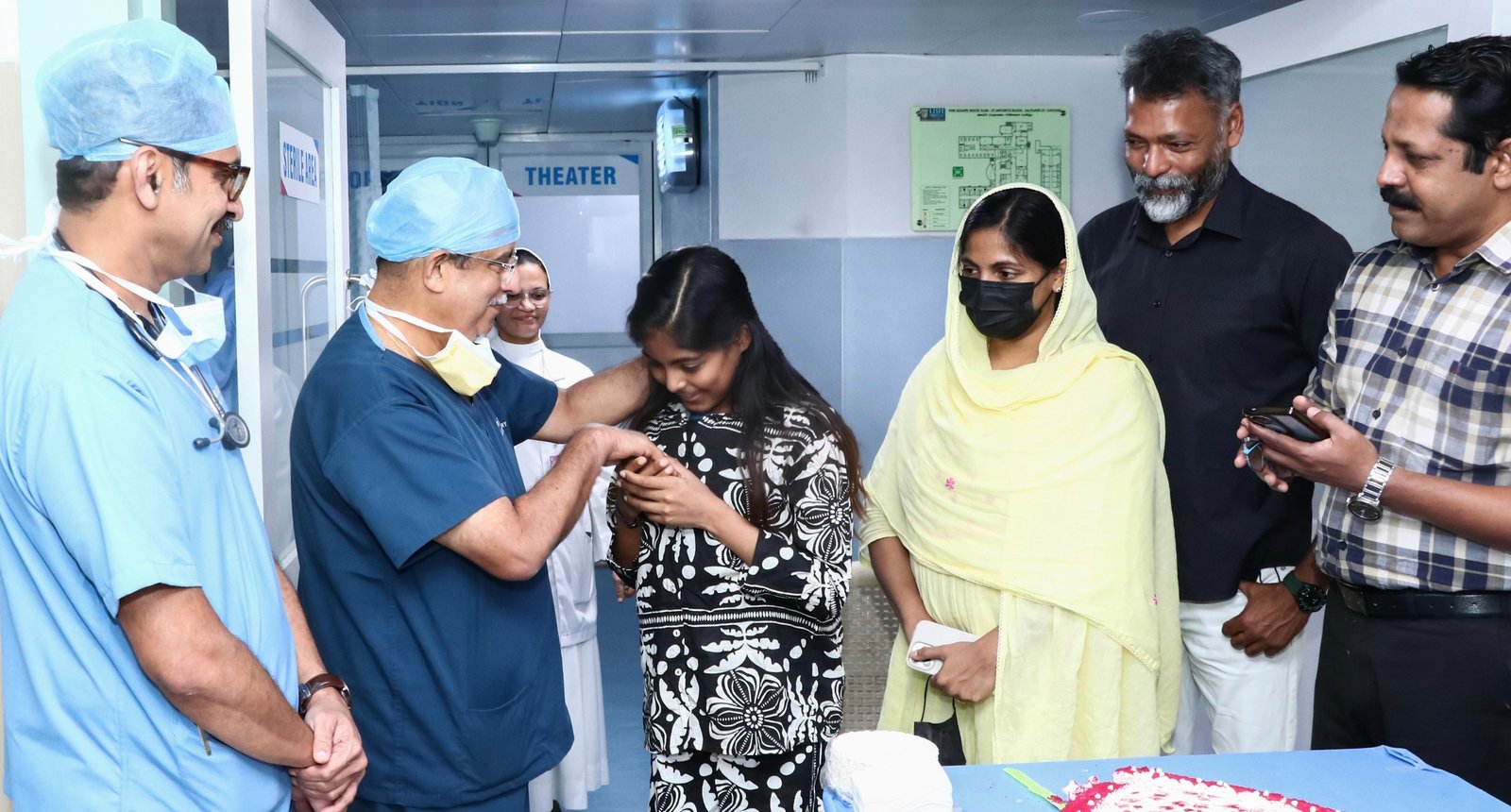 പുതുഹൃദയത്തിന്റെ സ്പന്ദനവുമായി ആമി ഇനി അക്ഷരങ്ങളുടെ ലോകത്തേക്ക്